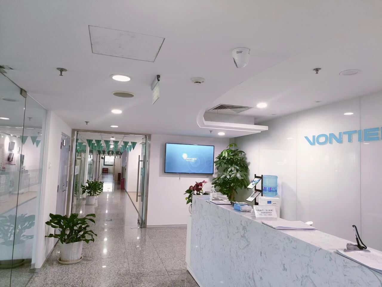 兆维工业园      2200平米办公室  